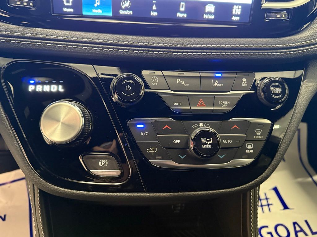 2026 Chrysler Pacifica Limited - Photo 22