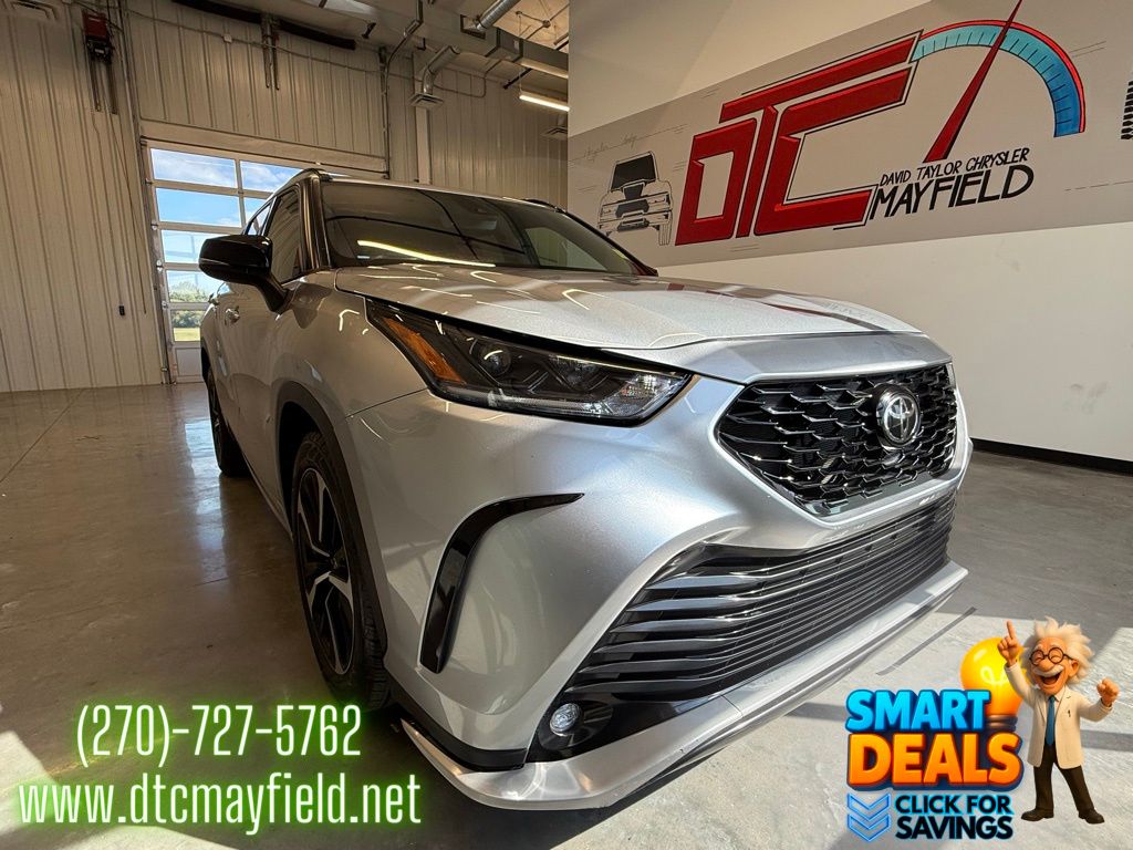 2021 Toyota Highlander XSE's photo