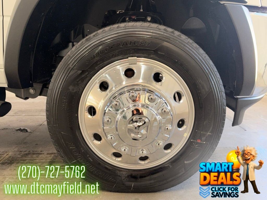 New 2026 Ram 5500 Chassis Cab TRADESMAN REGULAR 4X4 84' CA Pickup