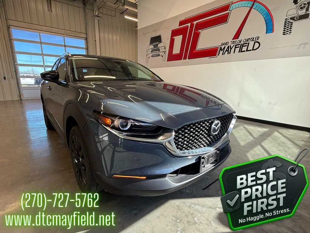 2025 Mazda CX-30 Carbon Edition's photo