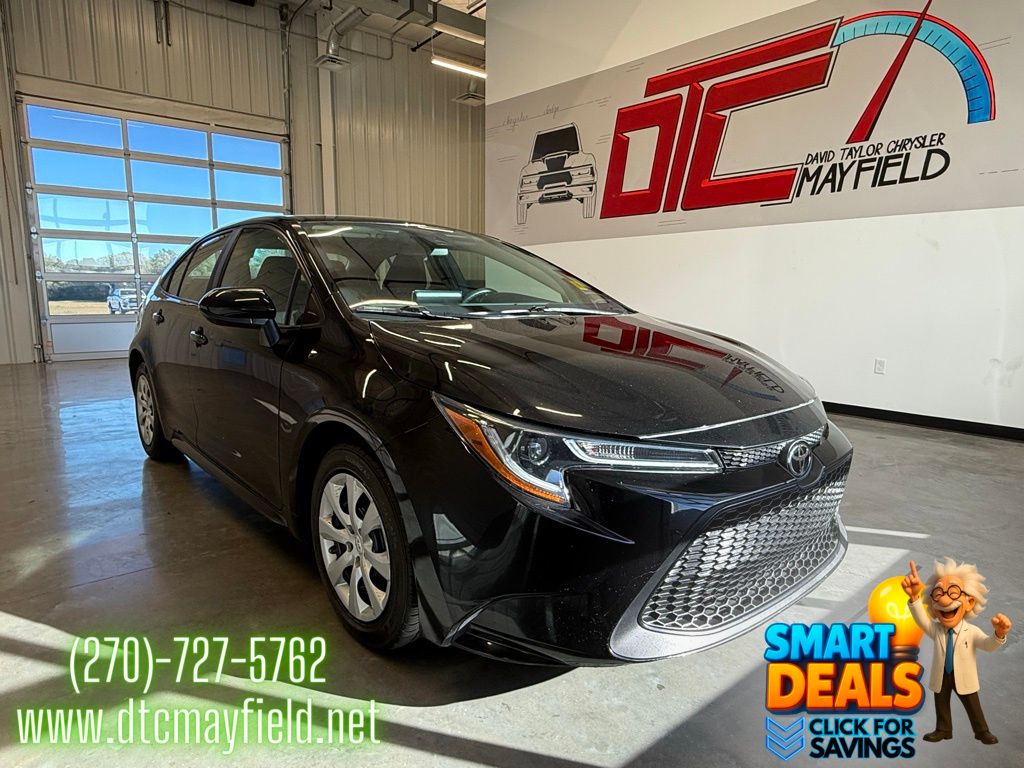 2021 Toyota Corolla LE's photo
