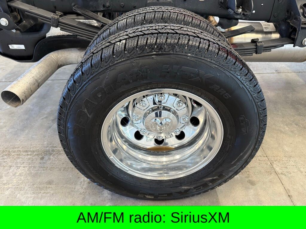 New 2026 Ram 3500 Chassis Cab TRADESMAN CREW 4X4 60' CA Pickup