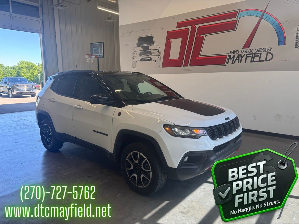 2025 Jeep Compass Trailhawk 4X4's photo
