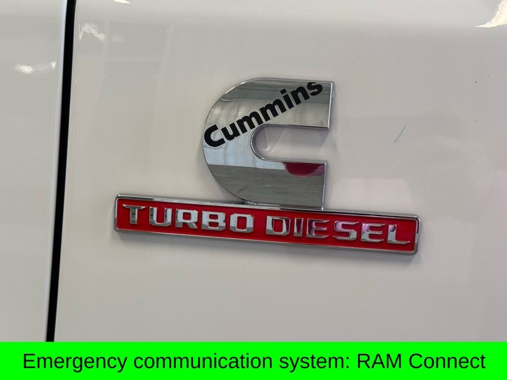 New 2026 Ram 3500 Chassis Cab TRADESMAN CREW 4X4 60' CA Pickup