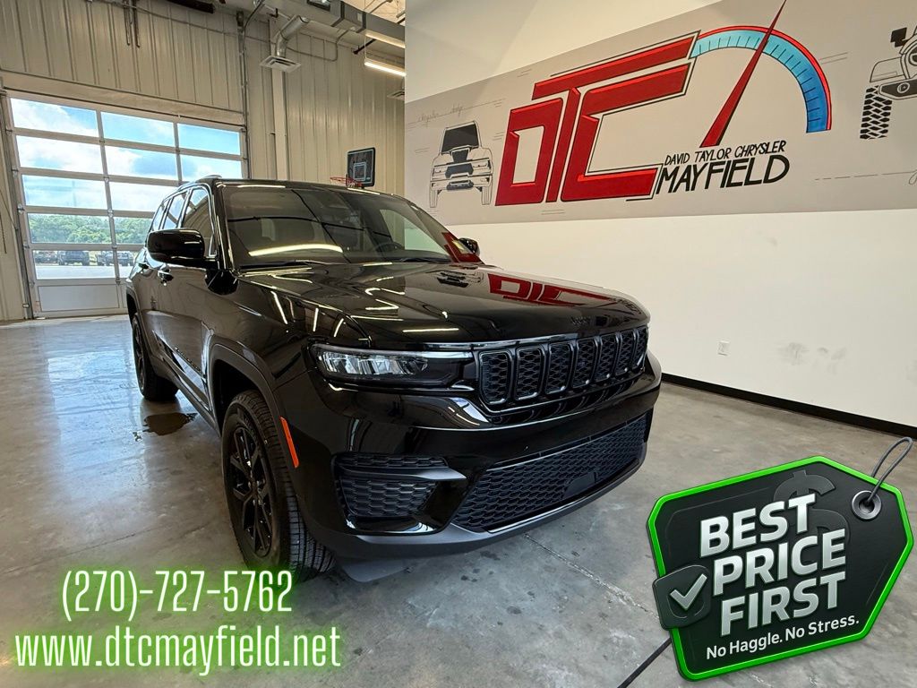 2025 Jeep Grand Cherokee Altitude X 4x4's photo