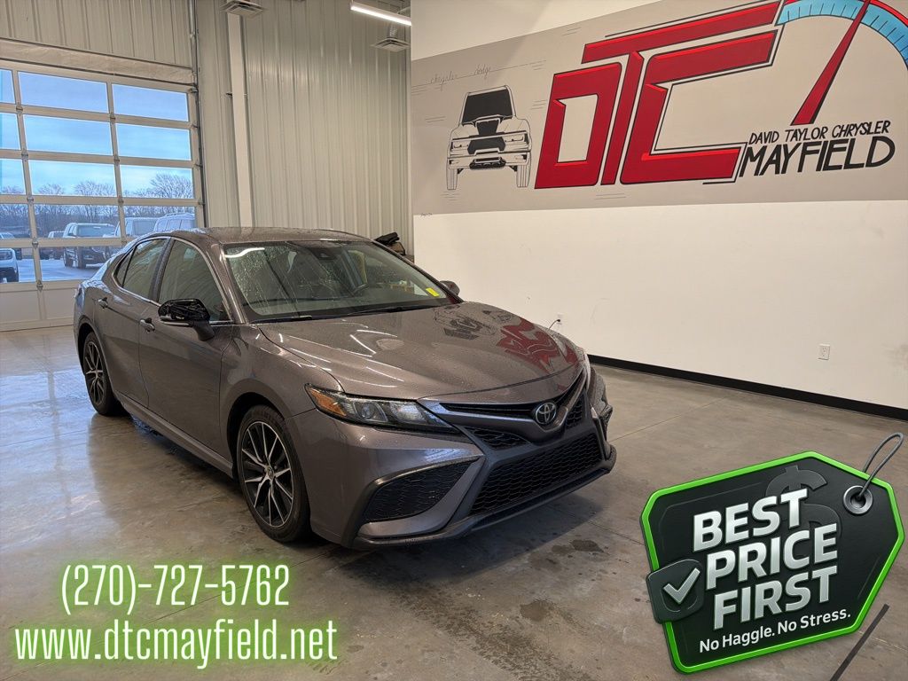 2023 Toyota Camry Sedan 