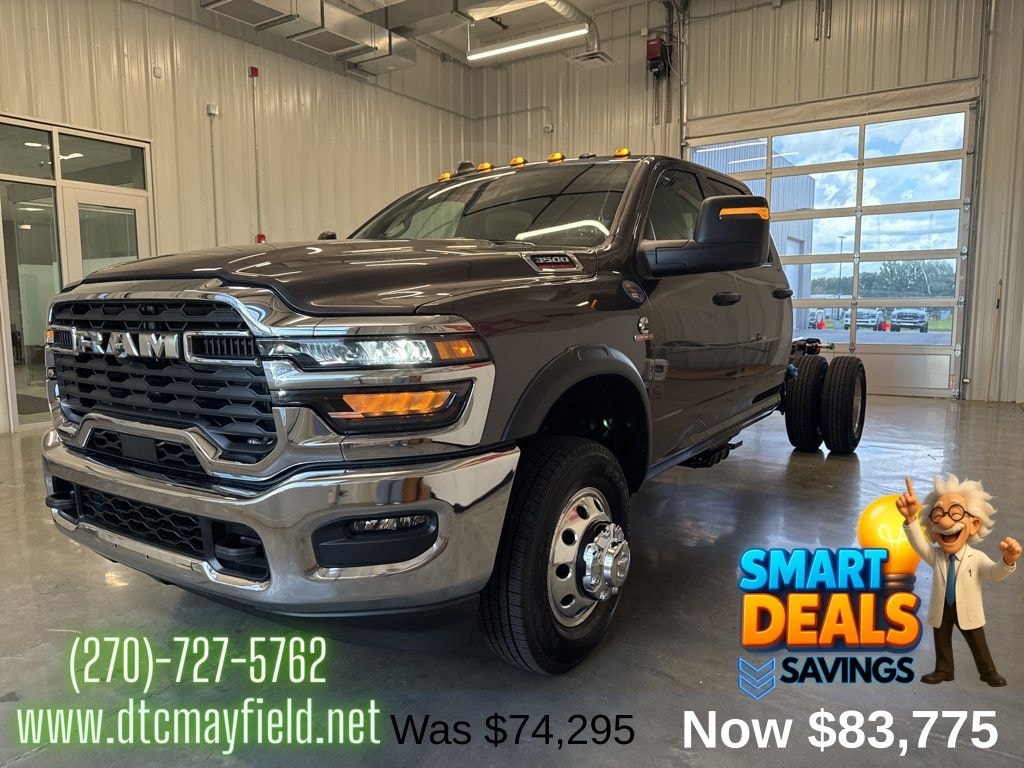 New 2025 Ram 3500 Chassis Cab 3500 TRADESMAN CREW CAB CHASSIS 4X4 60' CA Pickup