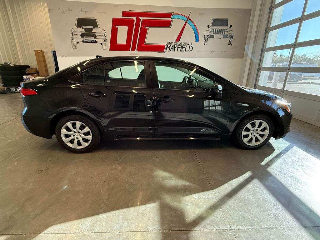 Used 2021 Toyota Corolla LE with VIN 5YFEPMAEXMP212872 for sale in Mayfield, KY