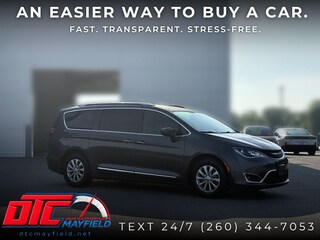 2019 Chrysler Pacifica Touring L Minivan/Van