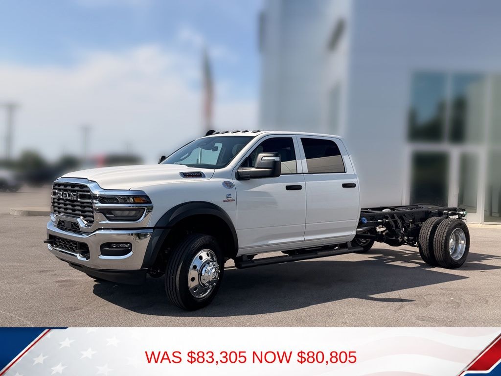 New 2026 Ram 5500 TRADESMAN CHASSIS CREW CAB 4X4 84' CA Pickup