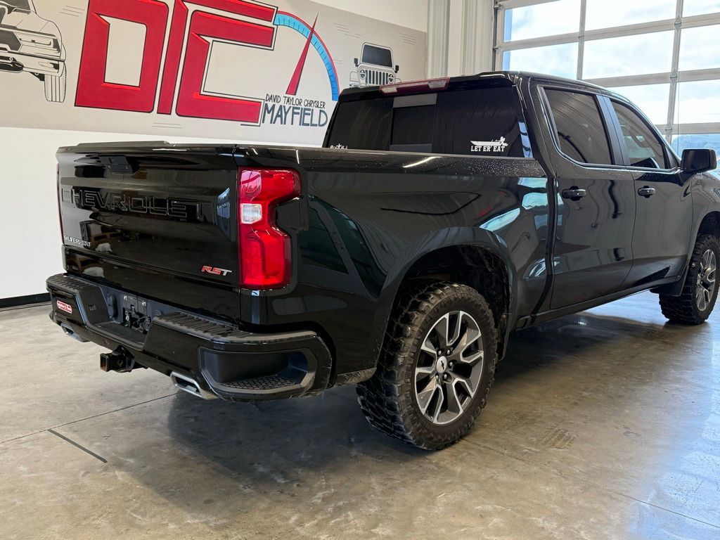 2020 Chevrolet Silverado 1500 RST photo 3
