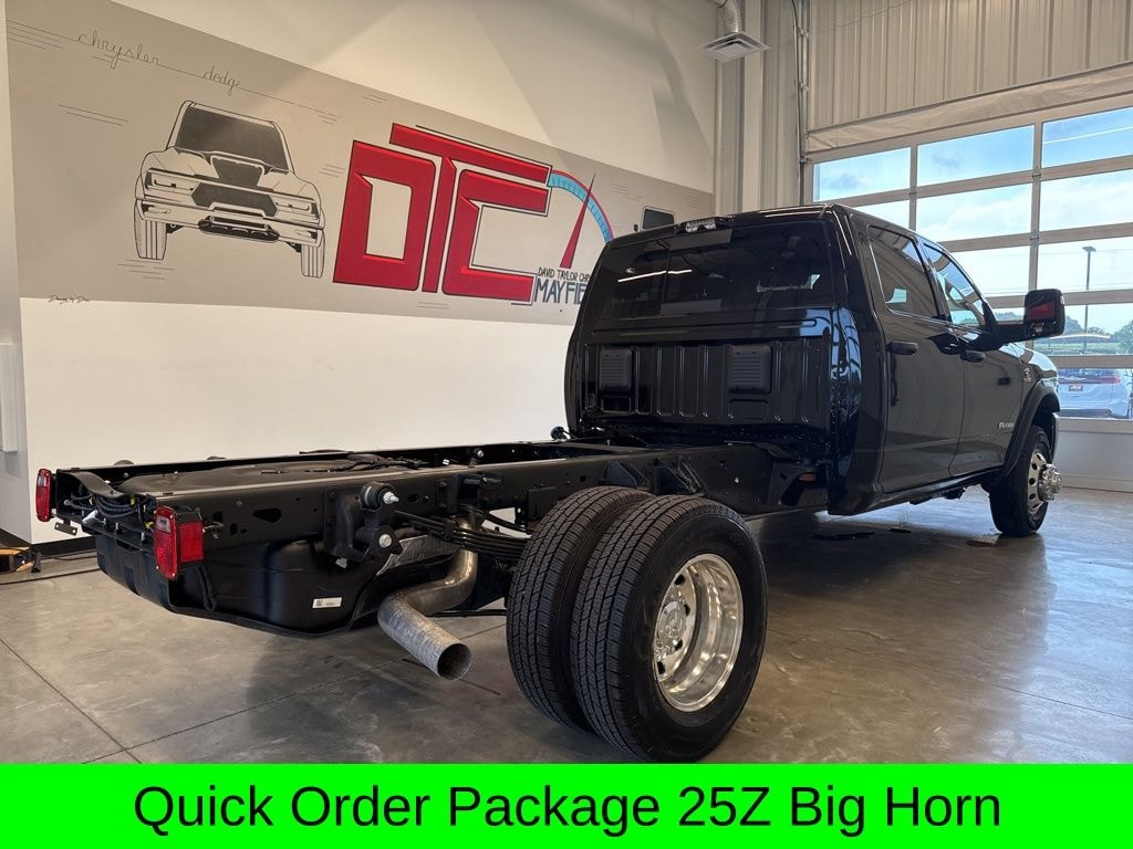 New 2025 Ram 3500 Chassis Cab 3500 BIG HORN CREW CAB CHASSIS 4X4 60' CA Pickup