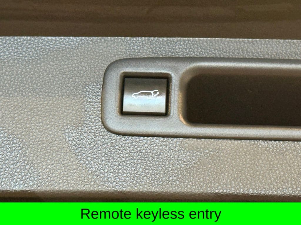 Used 2021 Toyota Highlander XSE SUV