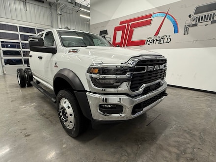 2026 Ram 5500 Chassis Cab TRADESMAN  CREW  4X4 60' CA Pickup