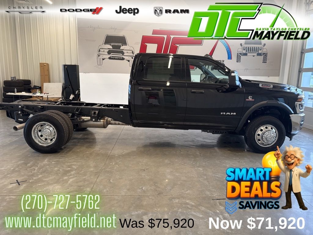 New 2025 Ram 3500 Chassis Cab 3500 BIG HORN CREW CAB CHASSIS 4X4 60' CA Pickup