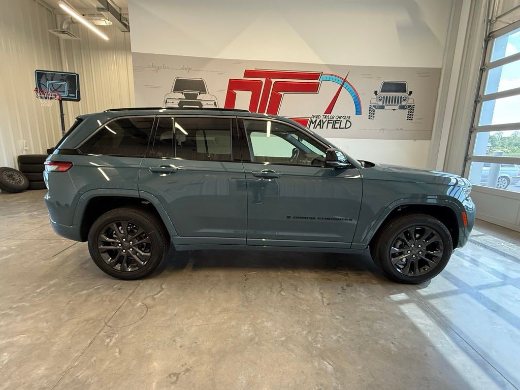 New 2026 Jeep Grand Cherokee LIMITED RESERVE 4X4 Sport Utility