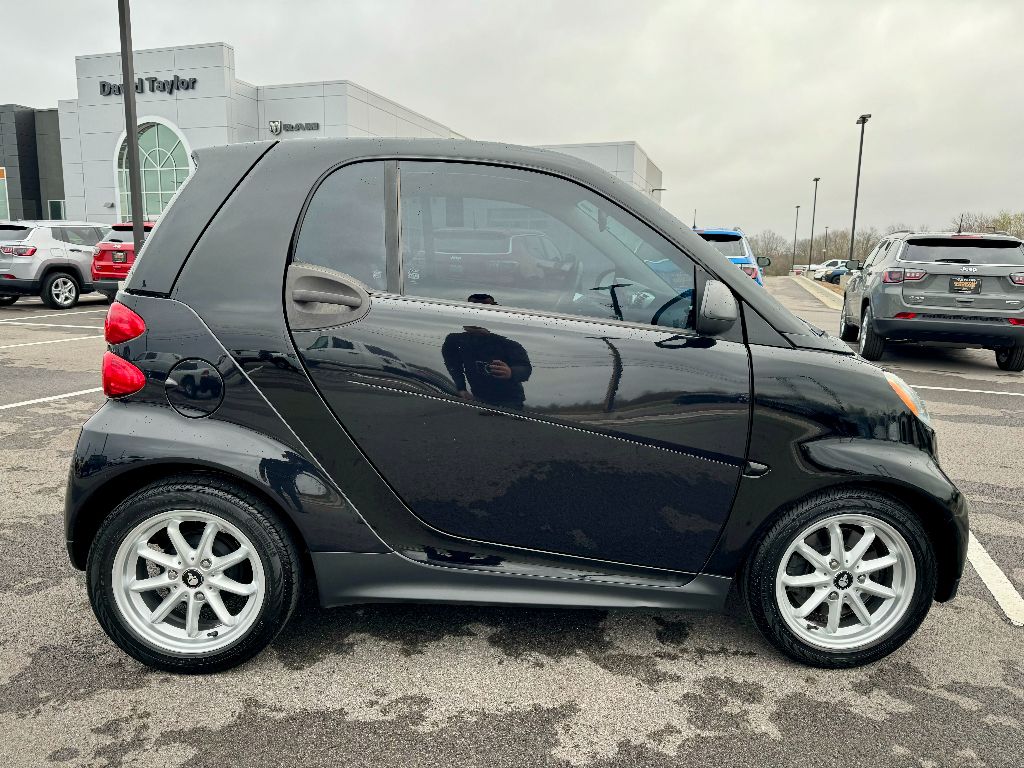 Used 2015 smart fortwo pure with VIN WMEEJ3BA3FK818962 for sale in Mayfield, KY