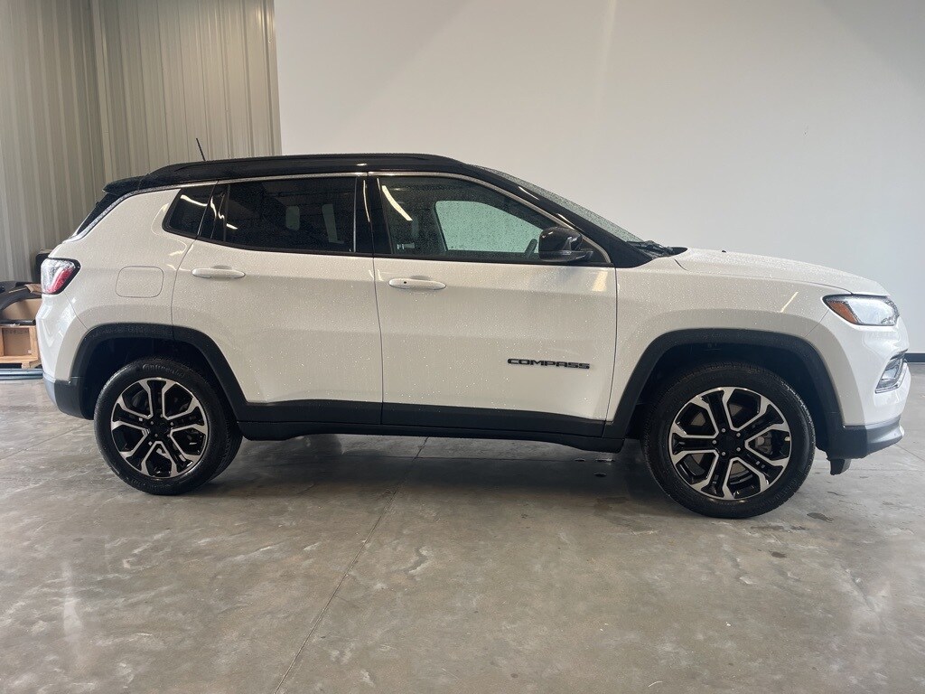 Used 2024 Jeep Compass Limited with VIN 3C4NJDCN7RT599061 for sale in Mayfield, KY