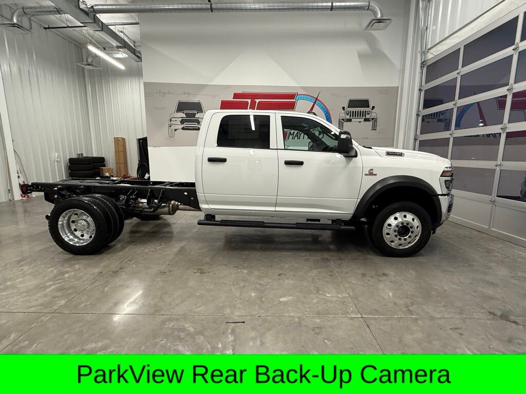 New 2026 Ram 5500 Chassis Cab TRADESMAN CREW 4X4 60' CA Pickup