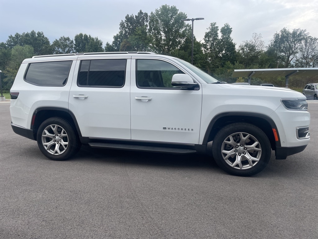 Used 2022 Jeep Wagoneer Series II with VIN 1C4SJVBT8NS211386 for sale in Mayfield, KY