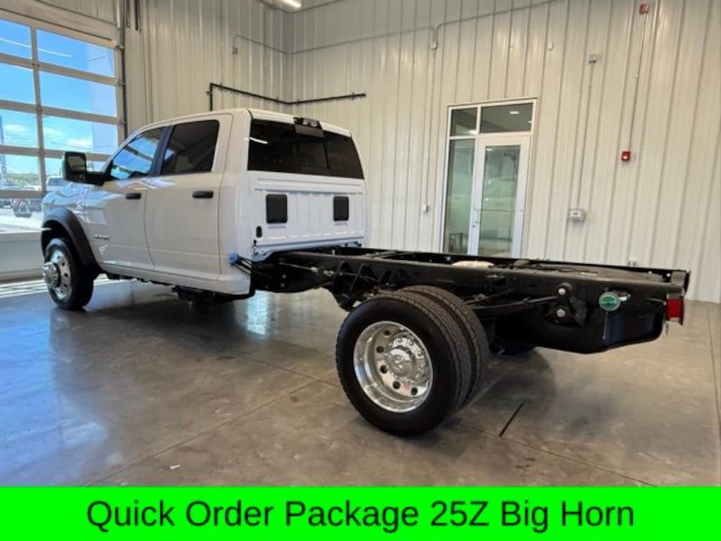 New 2025 Ram 5500 Chassis Cab 5500 BIG HORN CHASSIS CREW CAB 4X4 60' CA Pickup