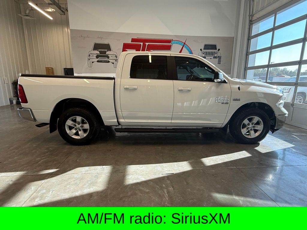 2020 Ram 1500 Classic SLT photo 4