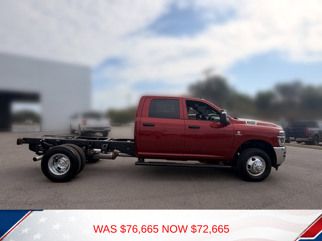 New 2027 Ram 3500 CREW CAB CHASSIS 4X4 Pickup