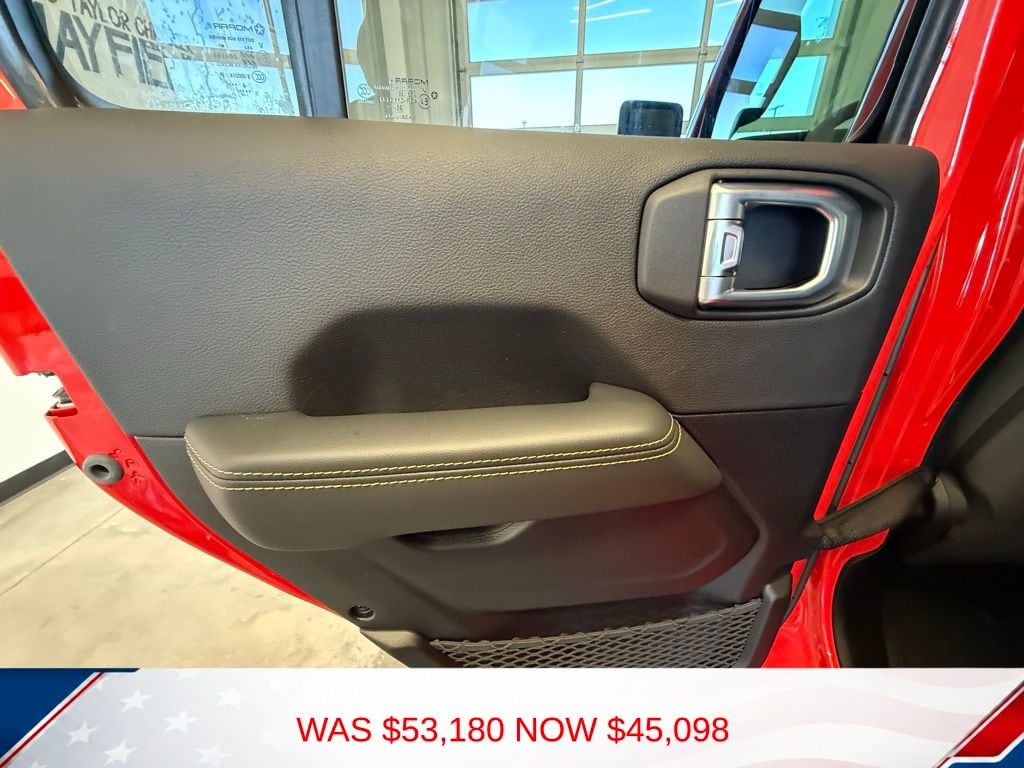 2026 Jeep Wrangler 4-Door Sahara - Photo 14