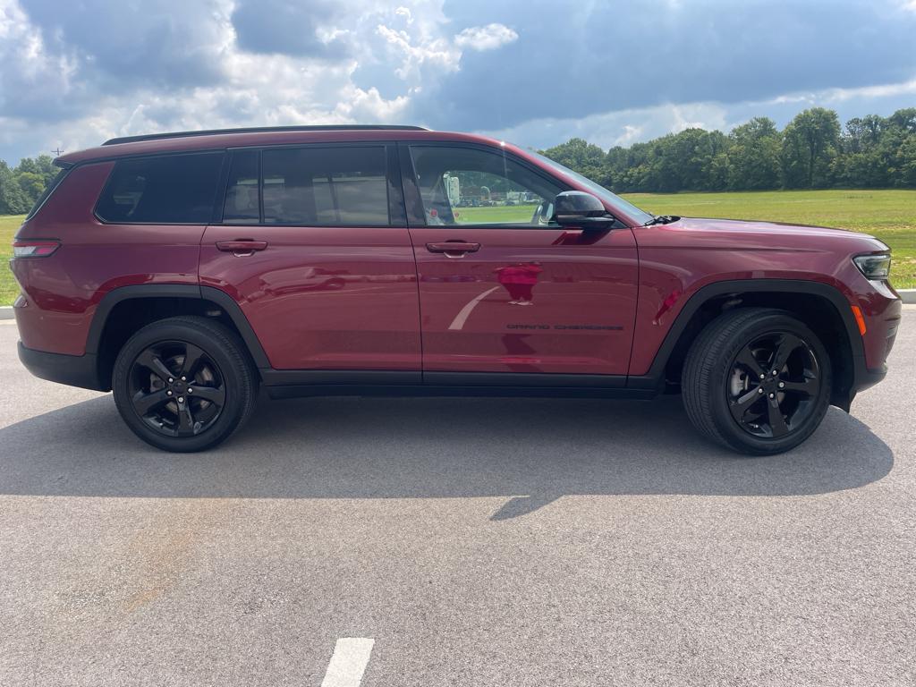 Used 2022 Jeep Grand Cherokee L Laredo Altitude with VIN 1C4RJKAG8N8557713 for sale in Mayfield, KY