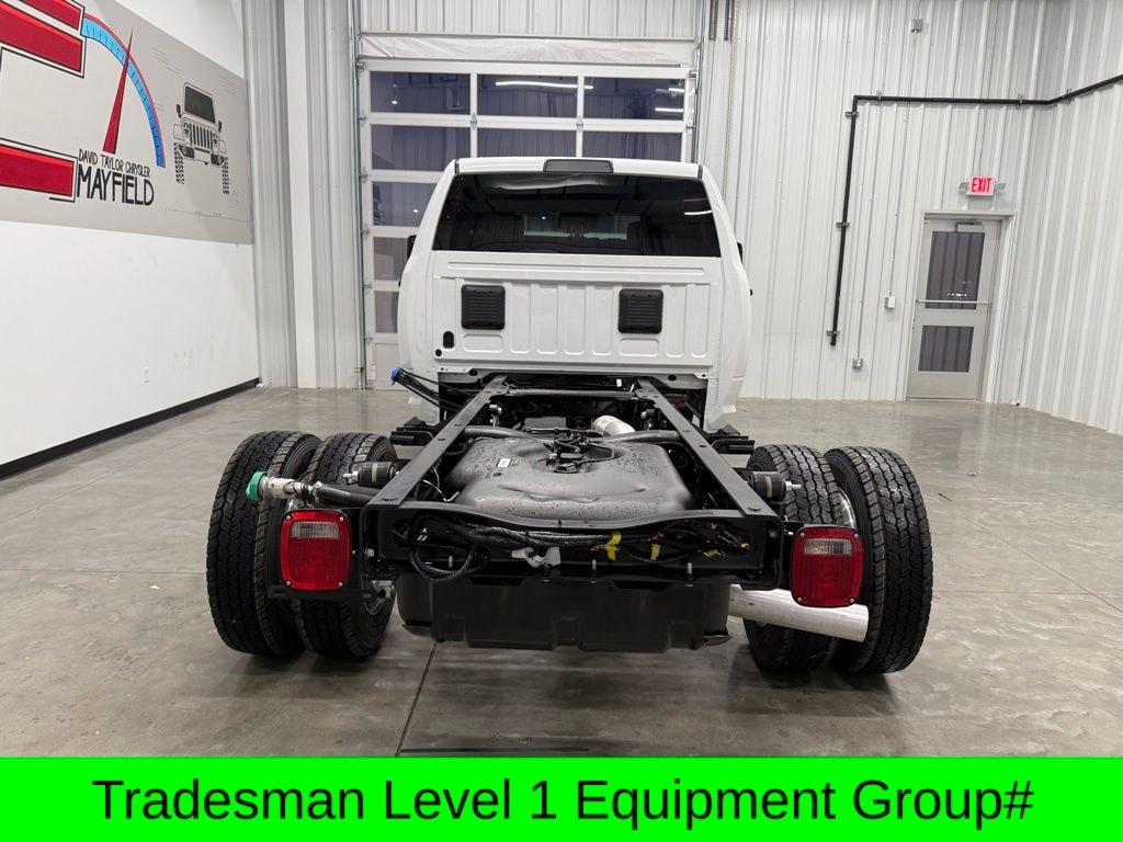 New 2026 Ram 5500 Chassis Cab TRADESMAN CREW 4X4 60' CA Pickup