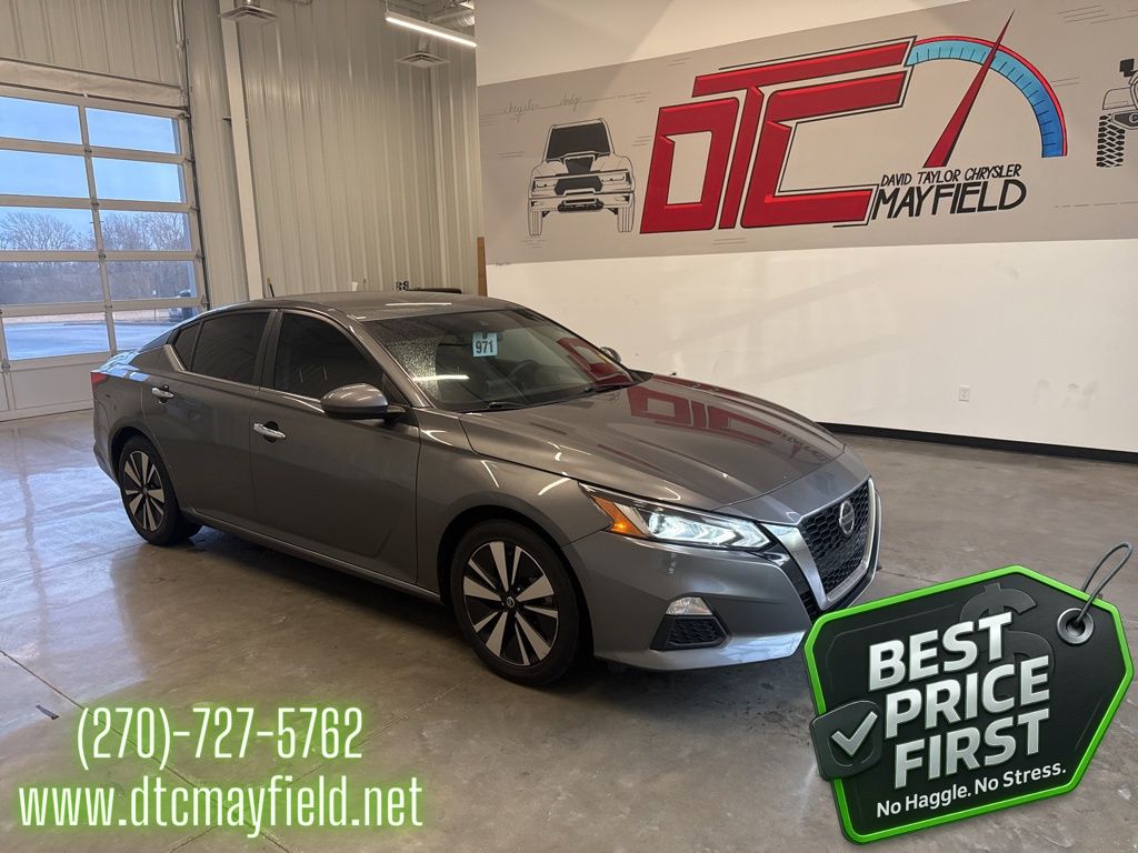 2022 Nissan Altima SV