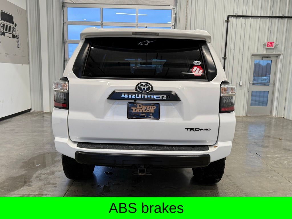 2016 Toyota 4Runner Base photo 4