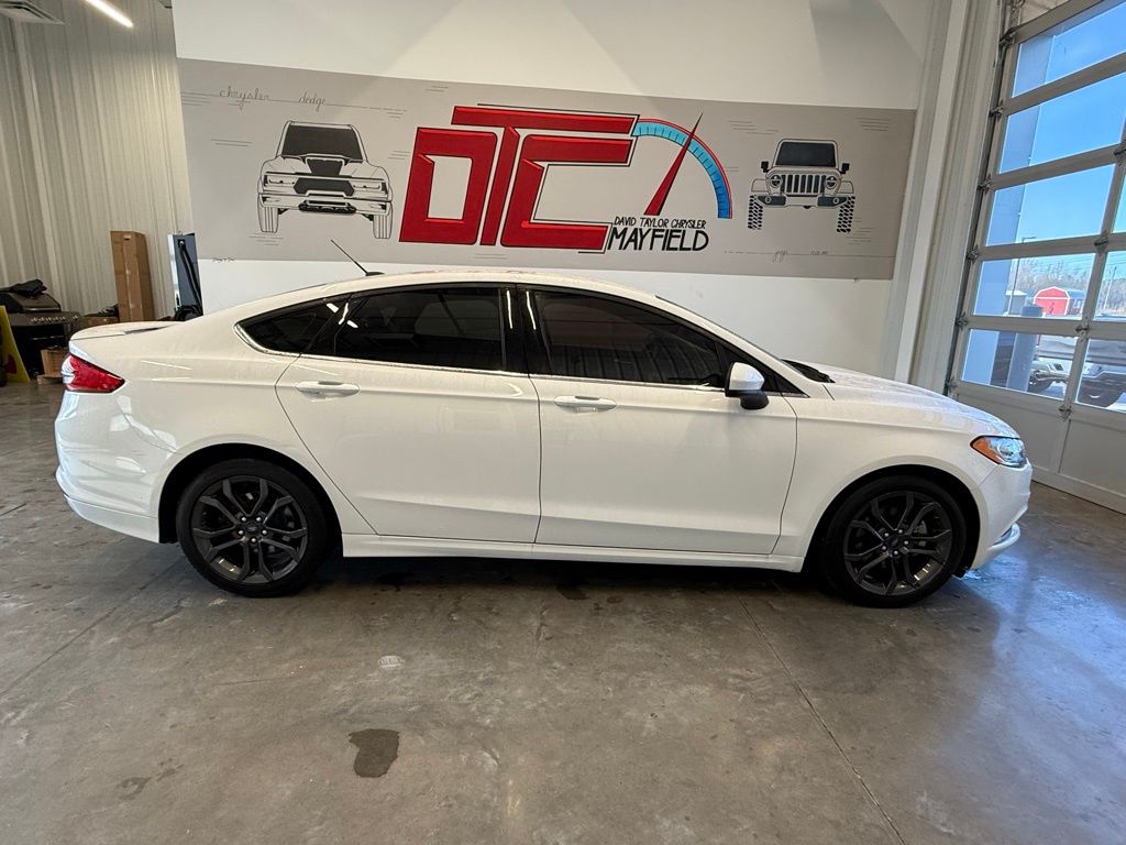 Used 2018 Ford Fusion SE with VIN 3FA6P0H7XJR276295 for sale in Mayfield, KY