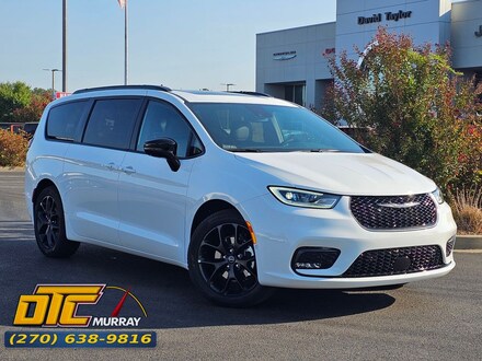 2026 Chrysler Pacifica LIMITED Passenger Van