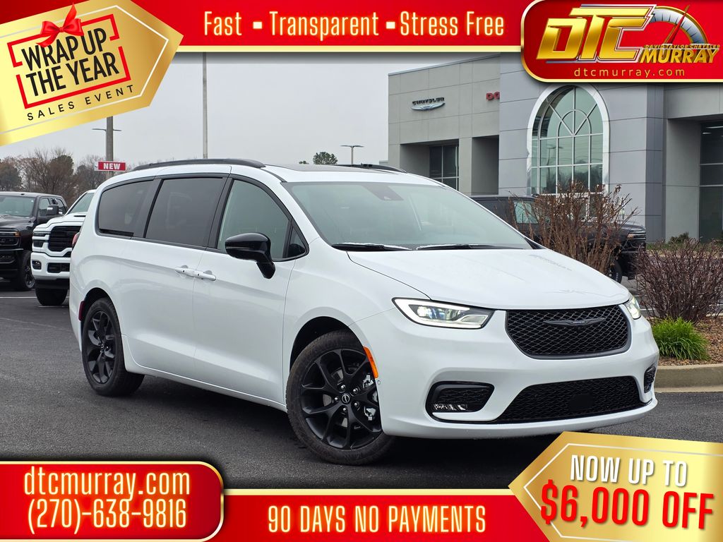 2026 Chrysler Pacifica Limited's photo