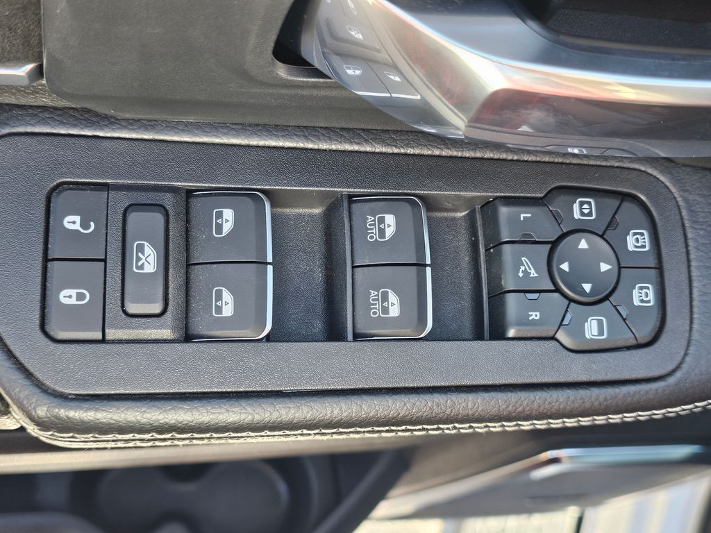 2026 RAM 2500 Laramie - Photo 14