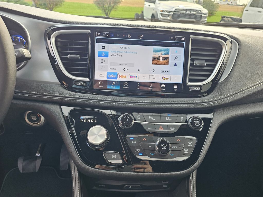 2026 Chrysler Pacifica Limited - Photo 19