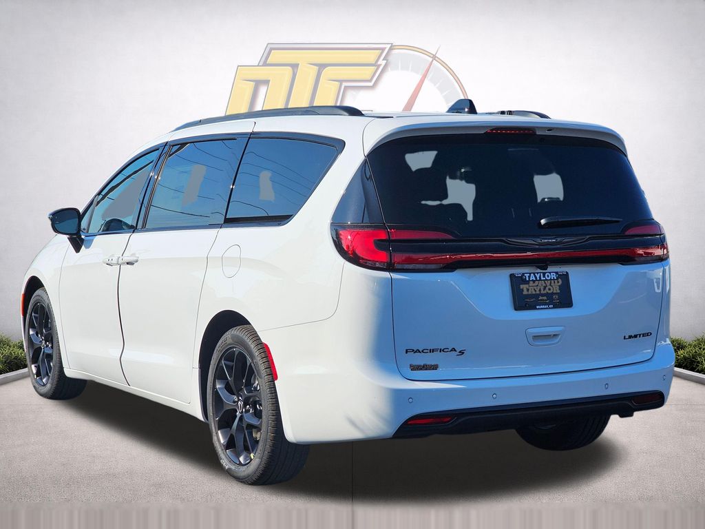 2026 Chrysler Pacifica Limited - Photo 7