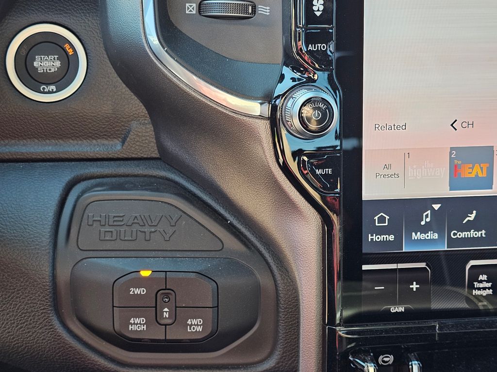 2026 RAM 2500 Laramie - Photo 24