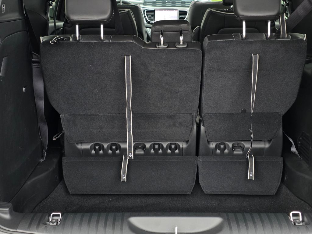 2026 Chrysler Pacifica Limited - Photo 32