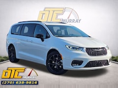 2026 Chrysler Pacifica LIMITED Passenger Van