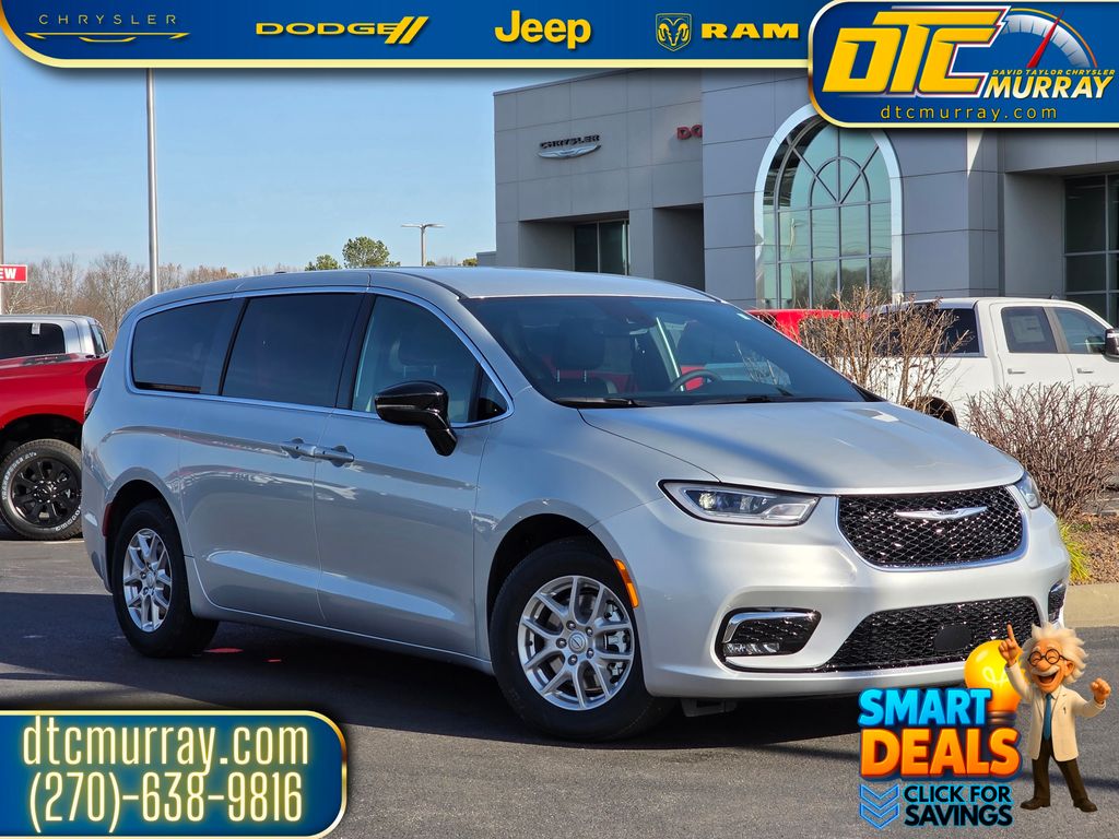 2026 Chrysler Pacifica Passenger Van 