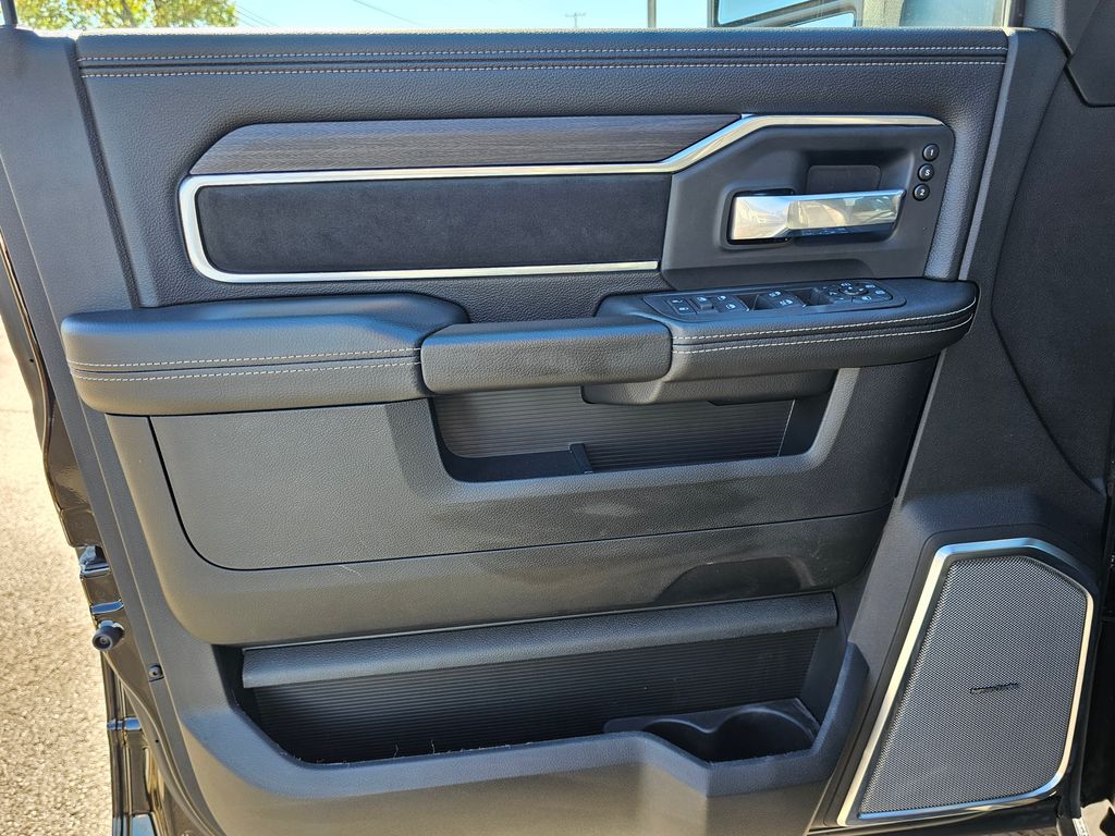 2026 RAM 2500 Laramie - Photo 14