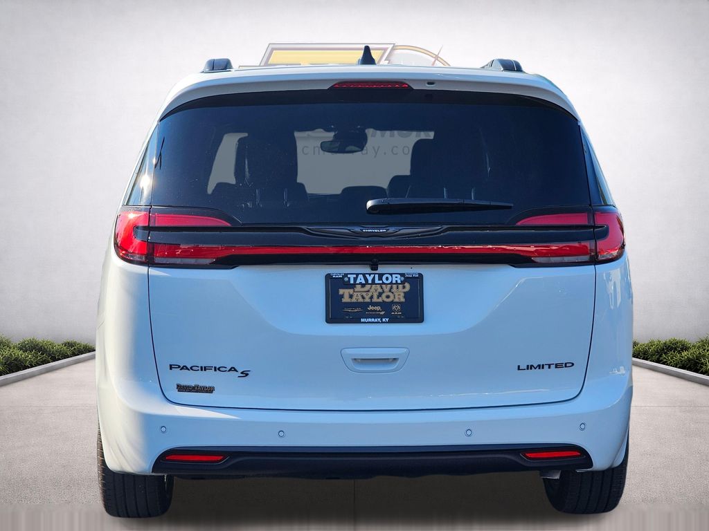2026 Chrysler Pacifica Limited - Photo 6