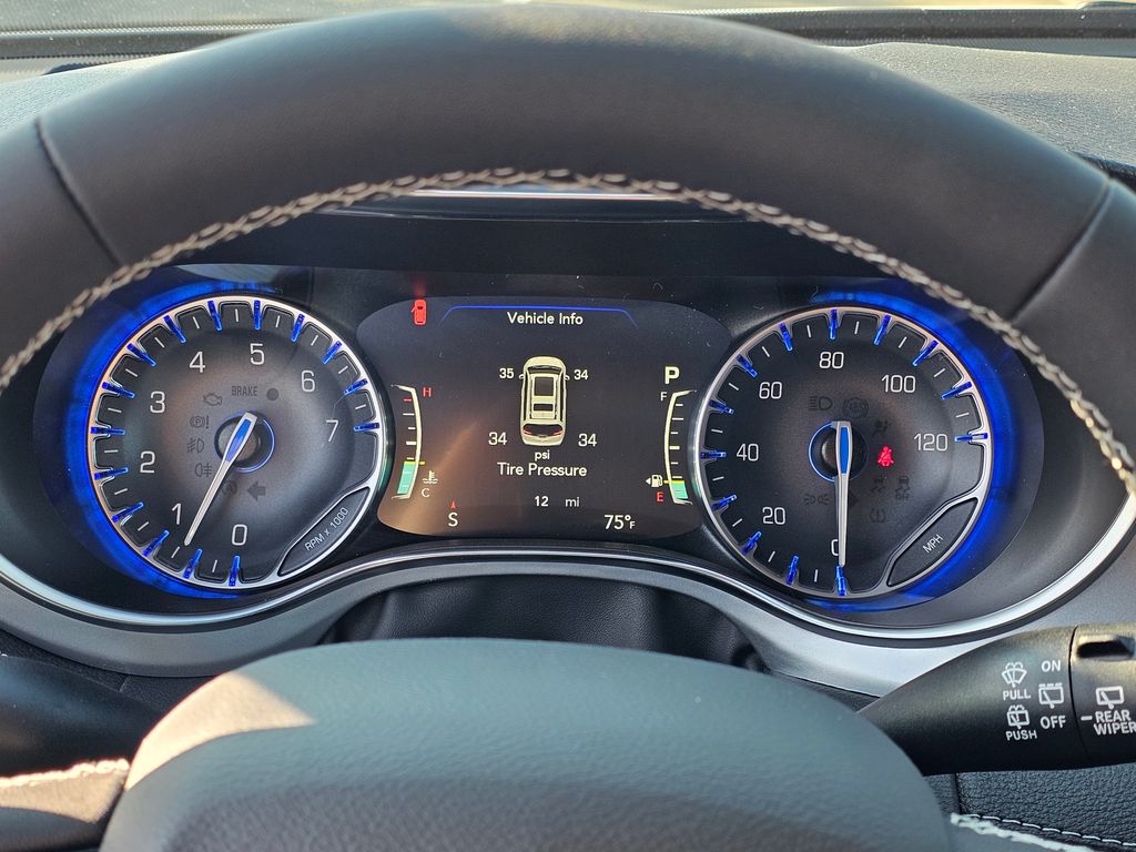 2026 Chrysler Pacifica Limited - Photo 18