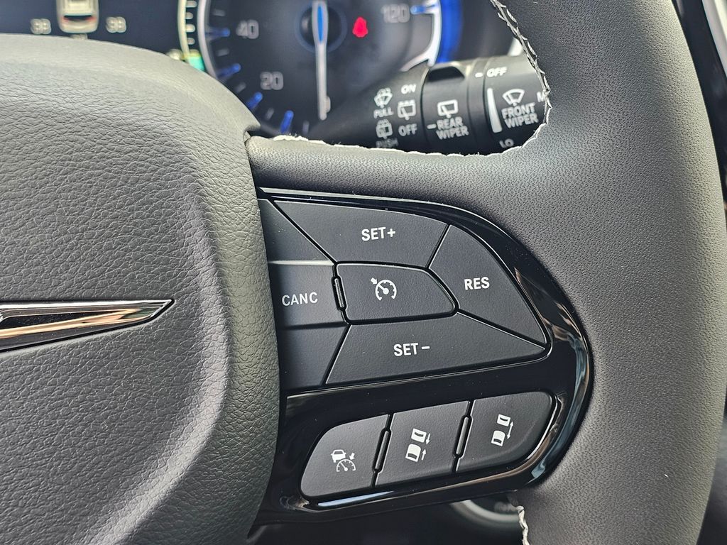 2026 Chrysler Pacifica Limited - Photo 17