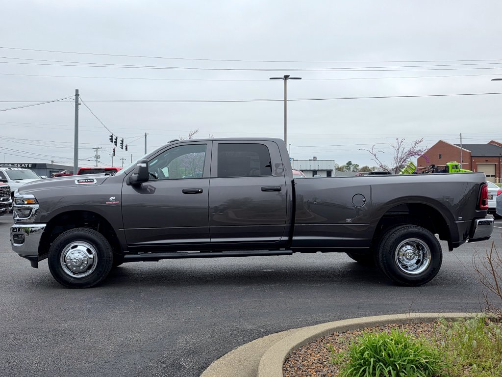 2026 RAM 3500 Tradesman - Photo 8