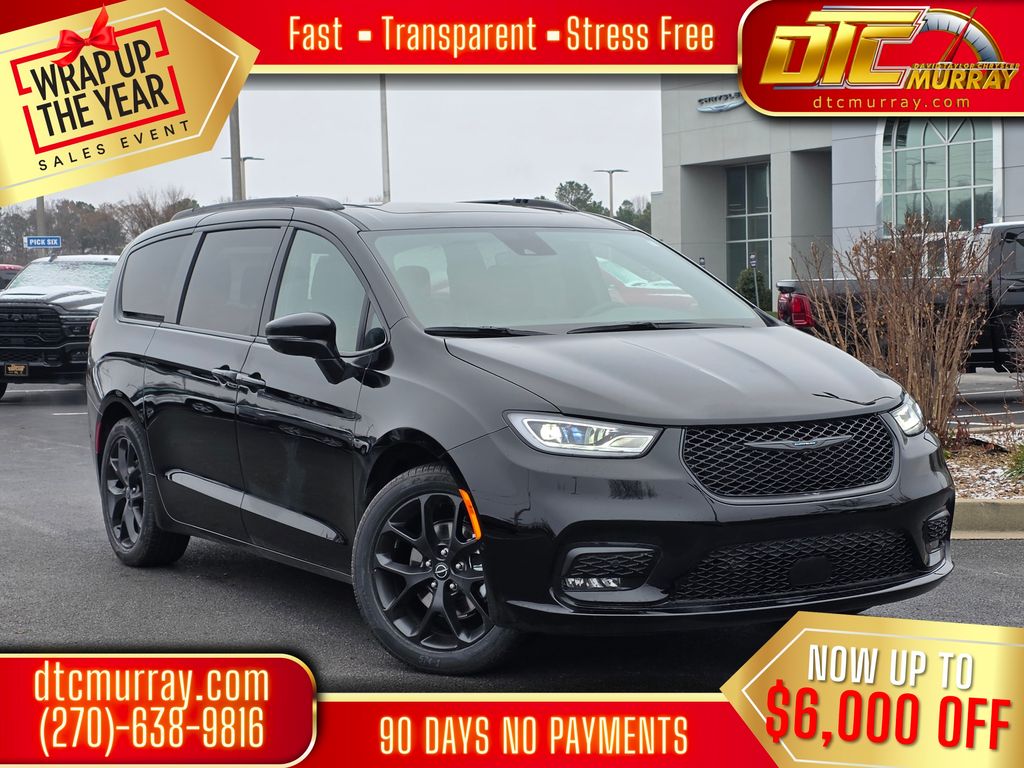 2026 Chrysler Pacifica Limited's photo