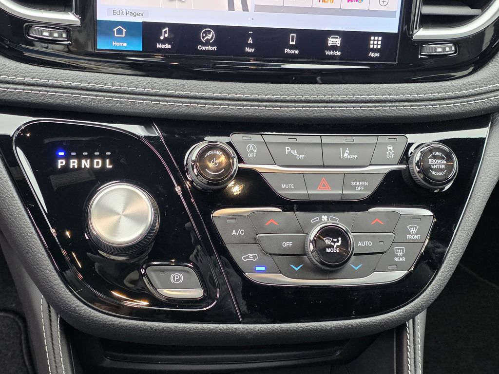 2026 Chrysler Pacifica Limited - Photo 21