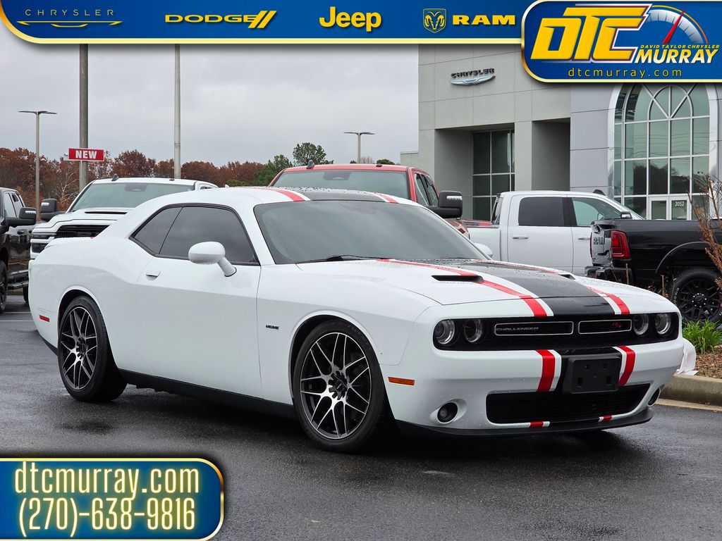 2018 Dodge Challenger R/T's photo